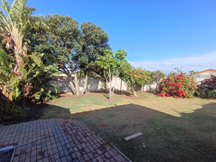 To Let 3 Bedroom Property for Rent in Da Nova Western Cape